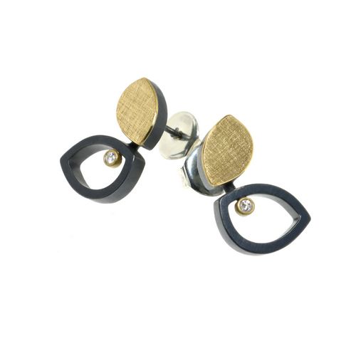 Sm Studs 2 Leaf + Diamonds