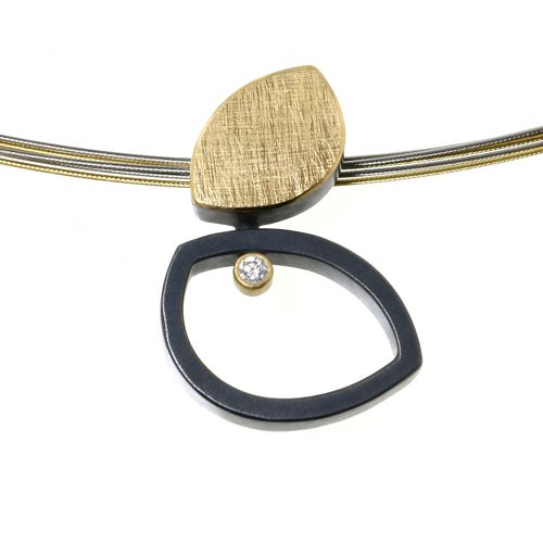 Pendant 2 Leaf + Diamond